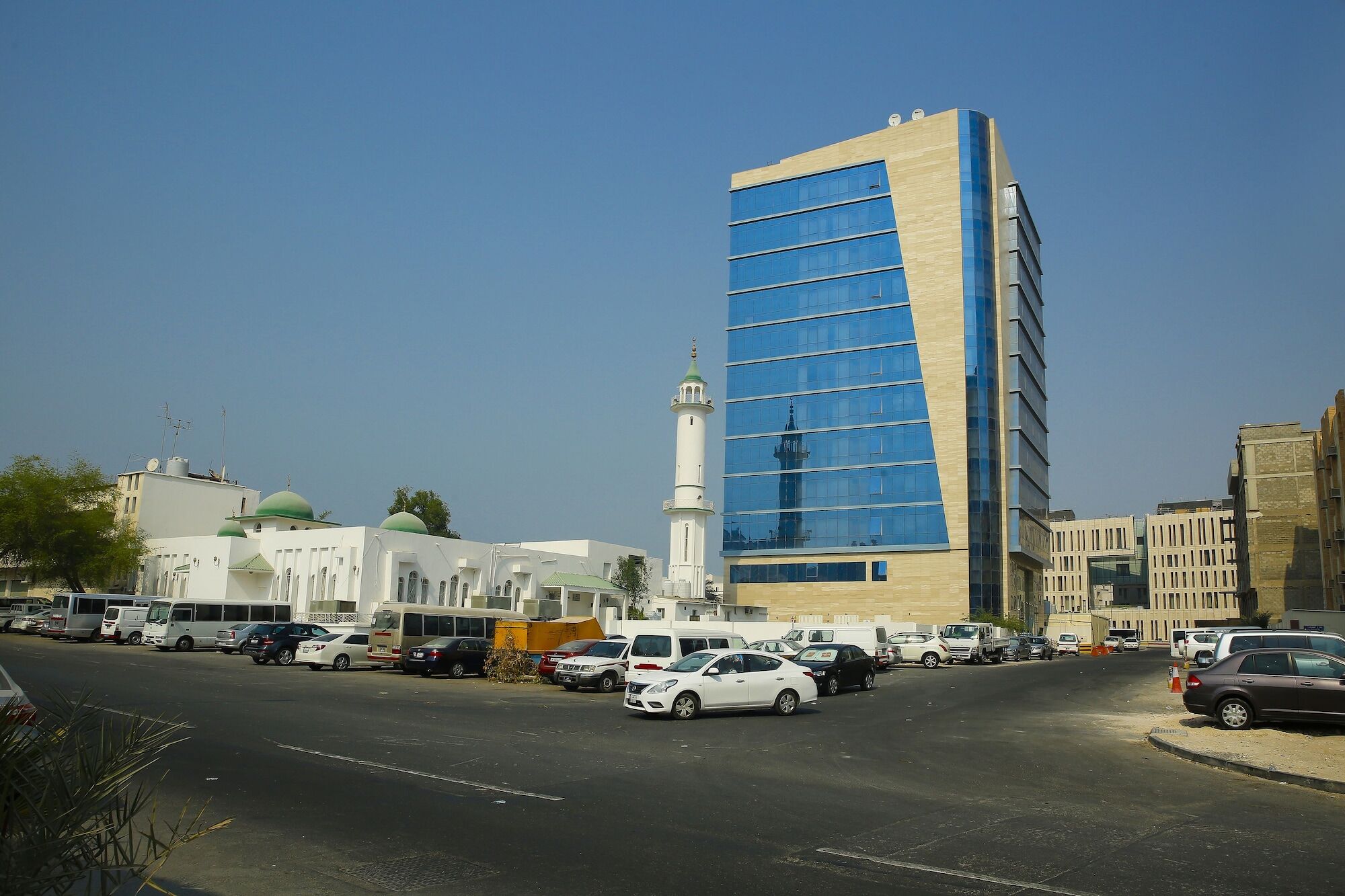 The Castle Premium Hotel Doha Exterior photo
